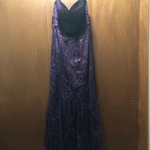 Prom/ pageant gown